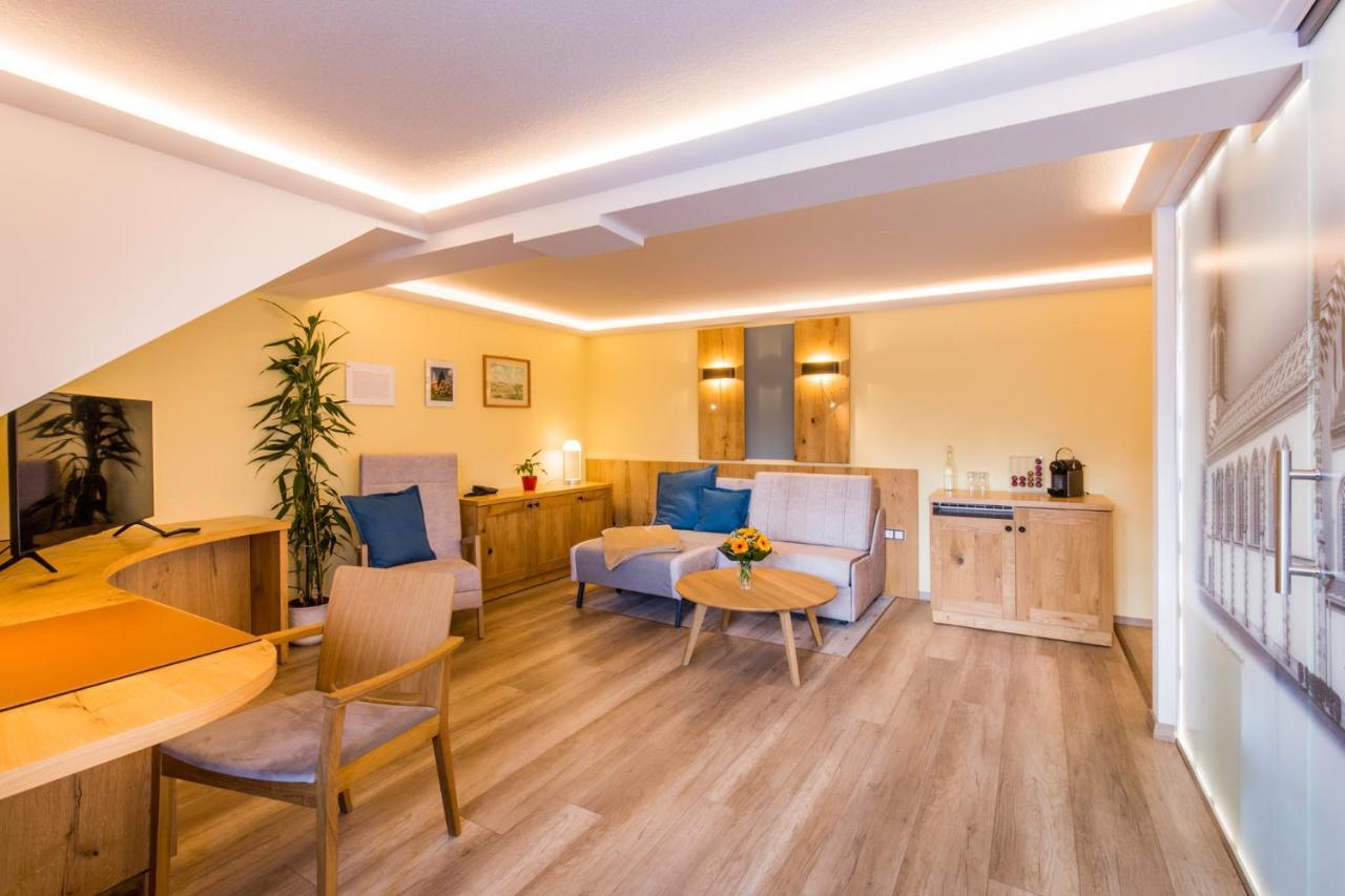 Ruebezahlbaude Hotel Grossschoenau Ngoại thất bức ảnh